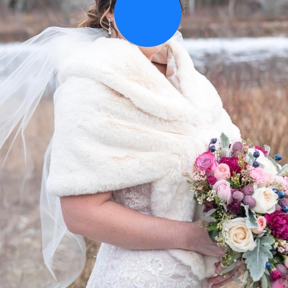 Faux fur shawls - Large - Picture 1 of 6